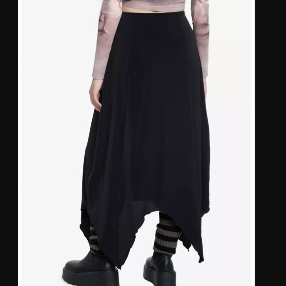 Cosmic Aura Black Hanky Hem Maxi Skirt - Picture 2 of 7